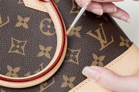 does louis vuitton offer cleaning services|Louis Vuitton zipper repair.